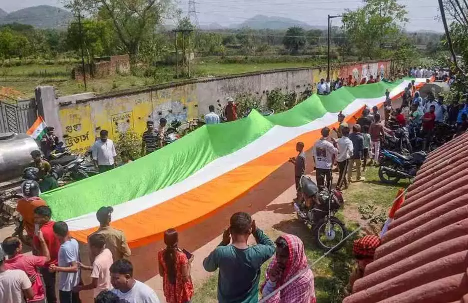 Pahalgam Terror Attack | ಉಗ್ರರ ವಿರುದ್ಧ ಮೋದಿ ಕಟು ಮಾತು; ಆದರೆ ಸರ್ವ ಪಕ್ಷ ಸಭೆ ನಡೆಸಲಿದ್ದಾರೆ ರಾಜನಾಥ್ ಸಿಂಗ್ Pahalgam Terror Attack | ಉಗ್ರರ ವಿರುದ್ಧ ಮೋದಿ ಕಟು ಮಾತು; ಆದರೆ ಸರ್ವ ಪಕ್ಷ ಸಭೆ ನಡೆಸಲಿದ್ದಾರೆ ರಾಜನಾಥ್ ಸಿಂಗ್