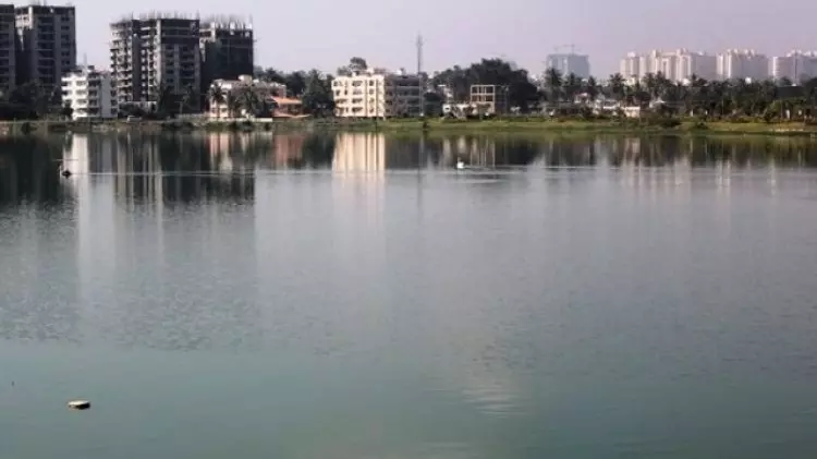Lake Encroachment: Part 1 | ನಗರೀಕರಣಕ್ಕೆ ಜೀವತೆತ್ತ ಕೆರೆಗಳು; ಕಾಗದದಲ್ಲಷ್ಟೇ ಸಂರಕ್ಷಣೆ ಕಾಳಜಿ Lake Encroachment: Part 1 | ನಗರೀಕರಣಕ್ಕೆ ಜೀವತೆತ್ತ ಕೆರೆಗಳು; ಕಾಗದದಲ್ಲಷ್ಟೇ ಸಂರಕ್ಷಣೆ ಕಾಳಜಿ
