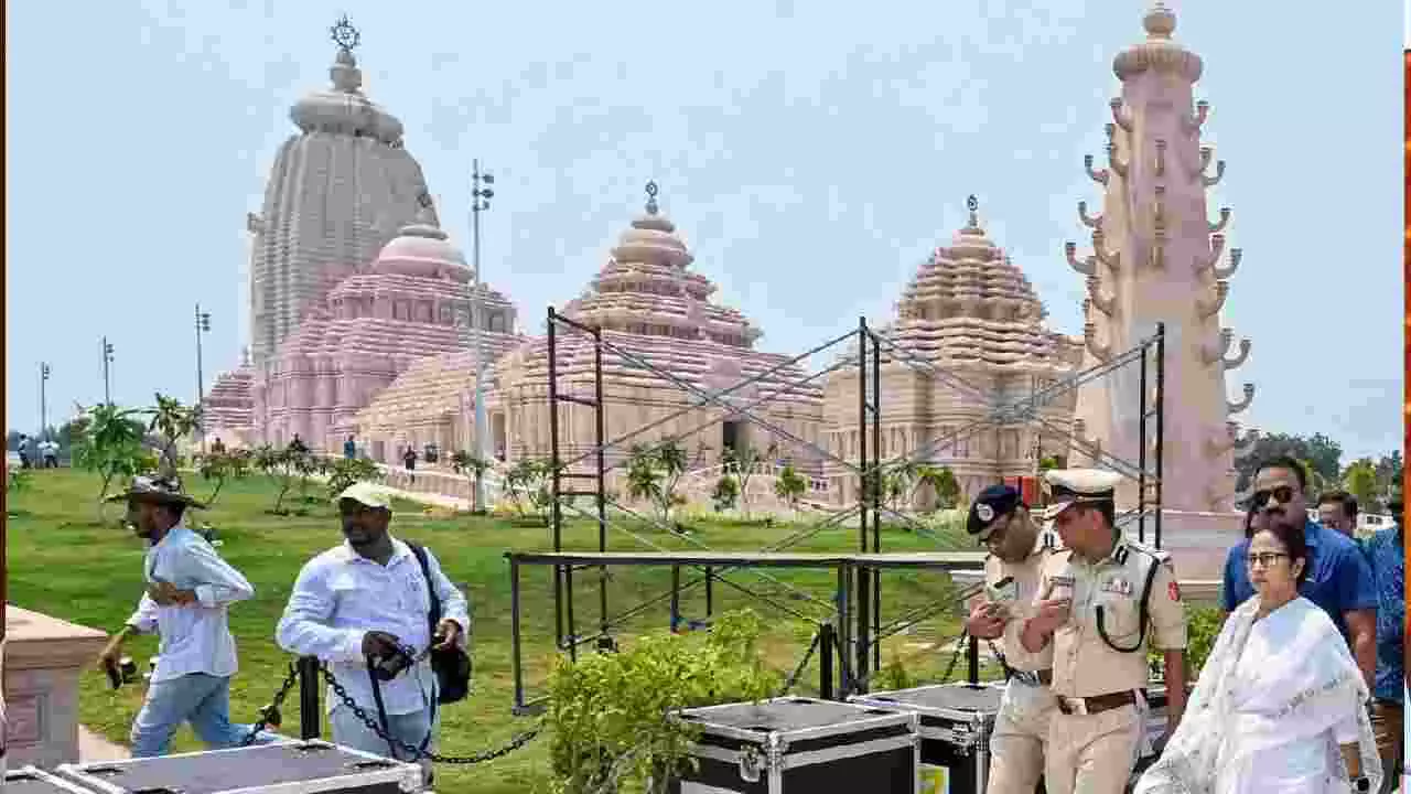 Why replica of the Puri Jagannath temple in Bengal has triggered a row?