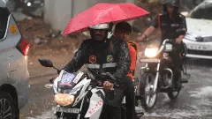 ರಾಜ್ಯದ ನಾಲ್ಕು ಜಿಲ್ಲೆಗಳಿಗೆ ಯೆಲ್ಲೊ ಅಲರ್ಟ್‌, ಬೆಂಗಳೂರಿನಲ್ಲಿಂದು ಮಳೆ ಜೋರು