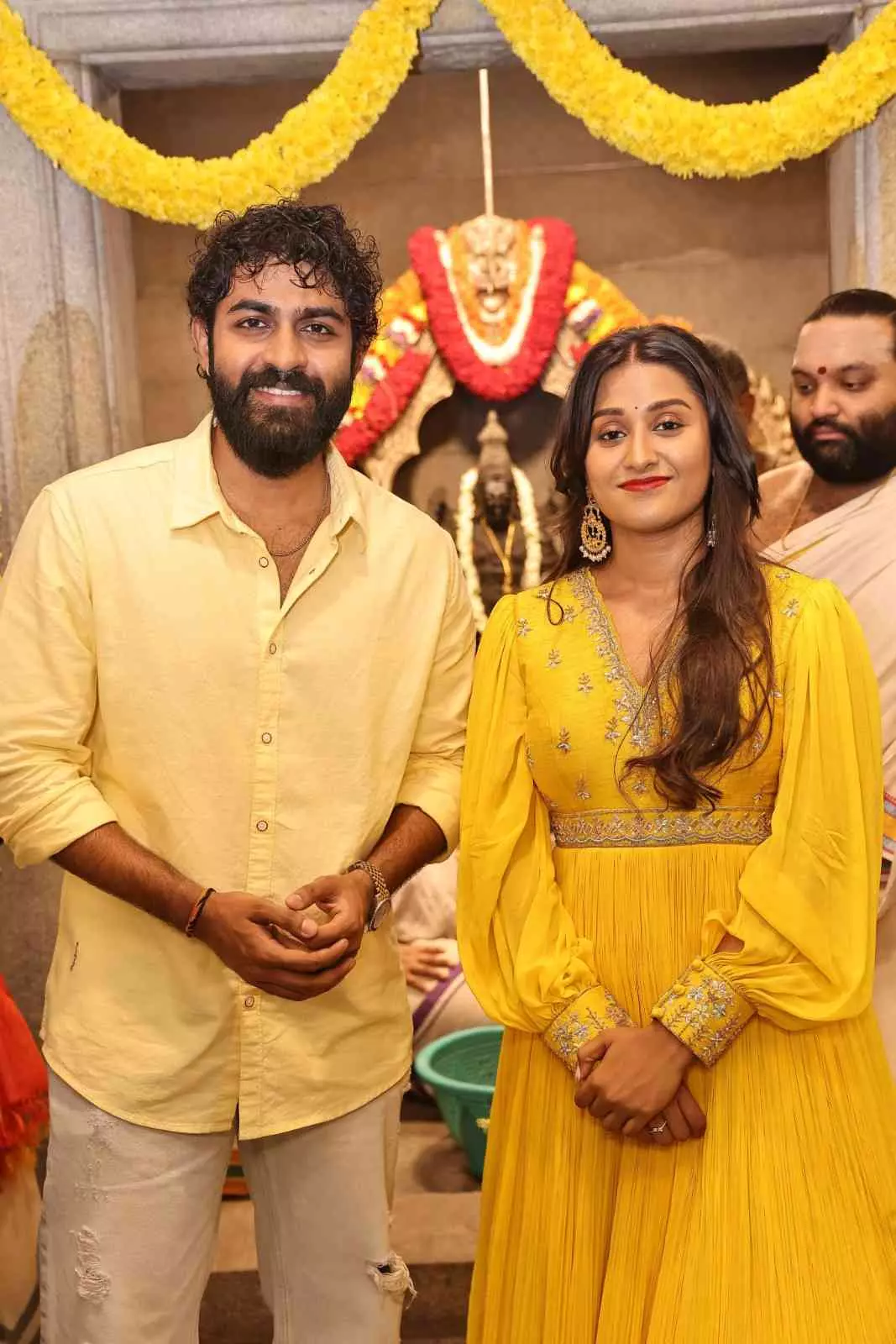 ಮತ್ತೆ ಅಖಾಡಕ್ಕೆ ಸೂರಿ; ದುನಿಯಾ ವಿಜಯ್ ಪುತ್ರಿ ರಿತನ್ಯಾ-ಯುವ ರಾಜ್ಕುಮಾರ್ಗೆ ನಿರ್ದೇಶನ ಮತ್ತೆ ಅಖಾಡಕ್ಕೆ ಸೂರಿ; ದುನಿಯಾ ವಿಜಯ್ ಪುತ್ರಿ ರಿತನ್ಯಾ-ಯುವ ರಾಜ್ಕುಮಾರ್ಗೆ ನಿರ್ದೇಶನ