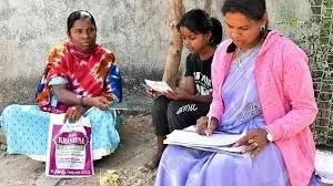 Internal Reservation | ಒಳಮೀಸಲಾತಿ ದತ್ತಾಂಶ ಸಂಗ್ರಹ ಸಮೀಕ್ಷೆ; ತಂತ್ರಾಂಶದ ಸಮಸ್ಯೆಗೆ ಗಣತಿದಾರರ ಬೇಸರ Internal Reservation | ಒಳಮೀಸಲಾತಿ ದತ್ತಾಂಶ ಸಂಗ್ರಹ ಸಮೀಕ್ಷೆ; ತಂತ್ರಾಂಶದ ಸಮಸ್ಯೆಗೆ ಗಣತಿದಾರರ ಬೇಸರ