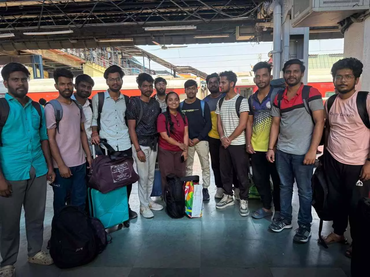 Operation Sindoor | ಕಾಶ್ಮೀರದಿಂದ ರಾಜ್ಯದ 13 ವಿದ್ಯಾರ್ಥಿಗಳು ಸುರಕ್ಷಿತವಾಗಿ ವಾಪಸ್ Operation Sindoor | ಕಾಶ್ಮೀರದಿಂದ ರಾಜ್ಯದ 13 ವಿದ್ಯಾರ್ಥಿಗಳು ಸುರಕ್ಷಿತವಾಗಿ ವಾಪಸ್