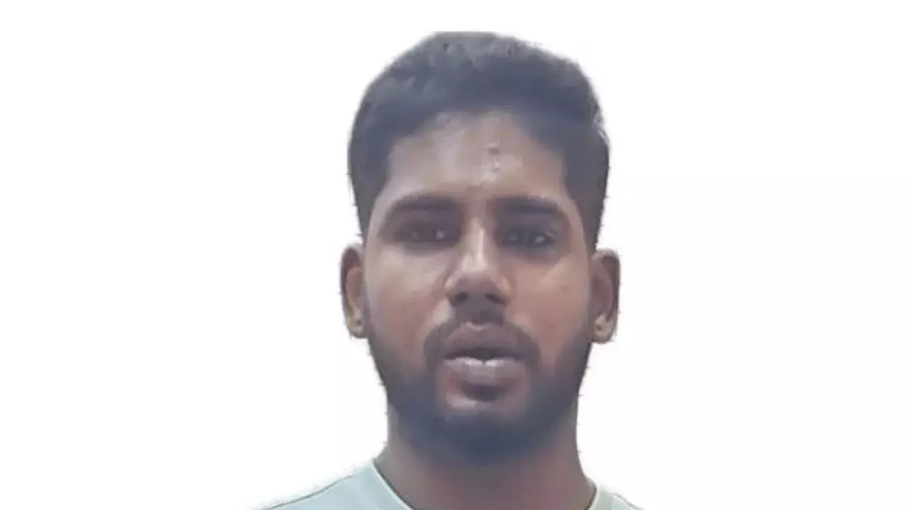 ಪ್ರಧಾನಿ ಮೋದಿ ಮನೆ ಮೇಲೆ ಬಾಂಬ್ ಹಾಕಿ ಎಂದ ಬೆಂಗಳೂರಿನ ಯುವಕನ ಬಂಧನ ಪ್ರಧಾನಿ ಮೋದಿ ಮನೆ ಮೇಲೆ ಬಾಂಬ್ ಹಾಕಿ ಎಂದ ಬೆಂಗಳೂರಿನ ಯುವಕನ ಬಂಧನ
