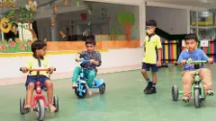 ಪ್ರಿ-ಸ್ಕೂಲ್ ಪ್ರವೇಶಕ್ಕೆ ವಯೋಮಿತಿ ನಿಗದಿಪಡಿಸಿದ ಶಿಕ್ಷಣ ಇಲಾಖೆ; ಈ ವರ್ಷ 1ನೇ ತರಗತಿಗೆ ಐದೂವರೆ ವರ್ಷದವರಿಗೂ ಅವಕಾಶ