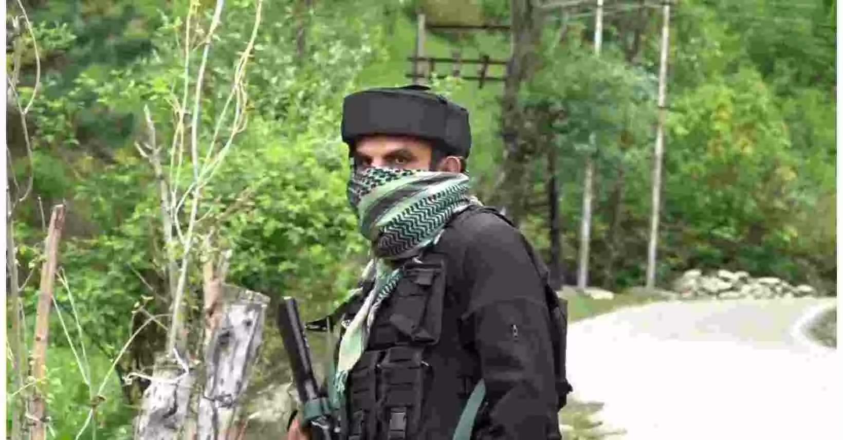 Anti-terror Encounter : ಜಮ್ಮು- ಕಾಶ್ಮೀರದ ಅವಂತಿಪುರದಲ್ಲಿ ಉಗ್ರರ ಬೇಟೆ ಮುಂದುವರಿಕೆ; ಎನ್ಕೌಂಟರ್ ಶುರು Anti-terror Encounter : ಜಮ್ಮು- ಕಾಶ್ಮೀರದ ಅವಂತಿಪುರದಲ್ಲಿ ಉಗ್ರರ ಬೇಟೆ ಮುಂದುವರಿಕೆ; ಎನ್ಕೌಂಟರ್ ಶುರು
