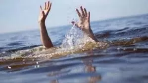Yadgir: Two girls drown while washing clothes Yadgir: Two girls drown while washing clothes