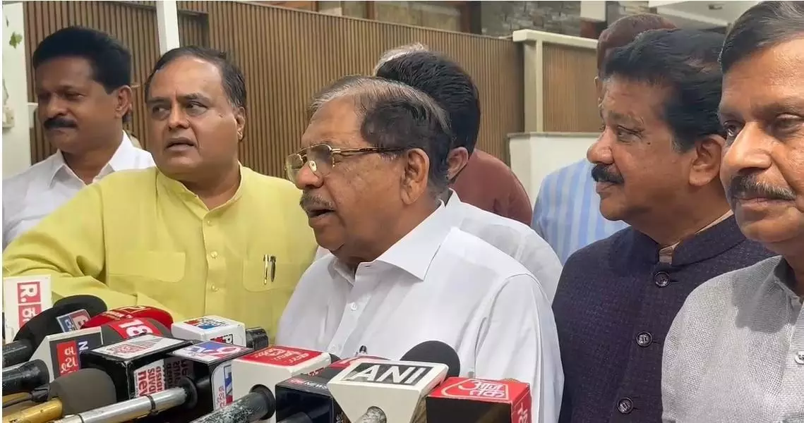 ಎಲ್ಲಾ ರೀತಿಯ ಸಹಕಾರ ಇಡಿಯವರಿಗೆ ಕೊಡುತ್ತೇನೆ: ಸಚಿವ ಪರಮೇಶ್ವರ್ ಮೊದಲ ಪ್ರತಿಕ್ರಿಯೆ ಎಲ್ಲಾ ರೀತಿಯ ಸಹಕಾರ ಇಡಿಯವರಿಗೆ ಕೊಡುತ್ತೇನೆ: ಸಚಿವ ಪರಮೇಶ್ವರ್ ಮೊದಲ ಪ್ರತಿಕ್ರಿಯೆ
