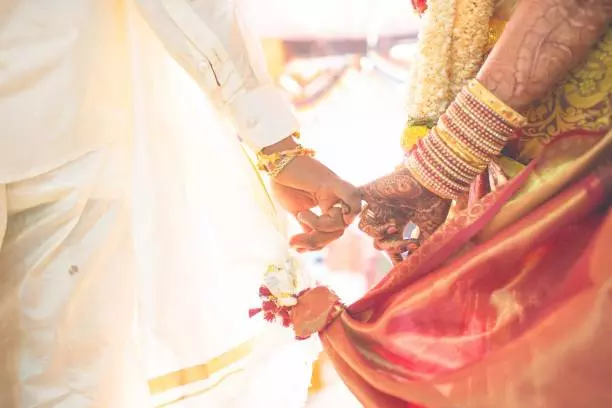 ತಾಳಿ ಕಟ್ಟುವ ವೇಳೆ ಮದುವೆ ಬೇಡ ಎಂದ ವಧು ತಾಳಿ ಕಟ್ಟುವ ವೇಳೆ ಮದುವೆ ಬೇಡ ಎಂದ ವಧು