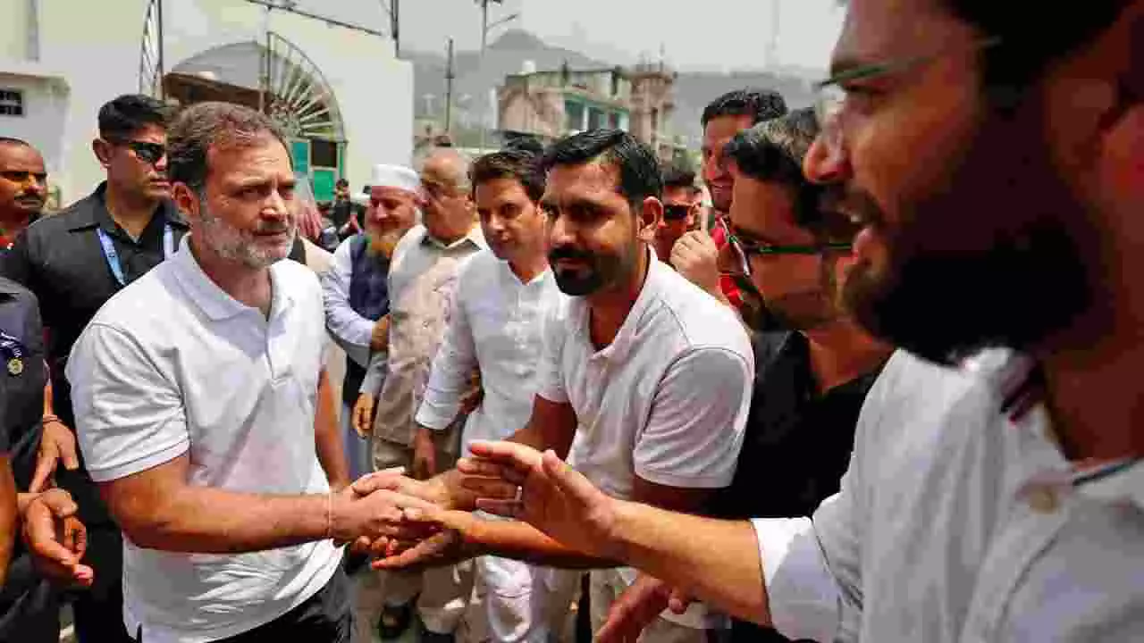 Rahul meets victims of Pak shelling in Poonch, says damage is big tragedy Rahul meets victims of Pak shelling in Poonch, says damage is big tragedy