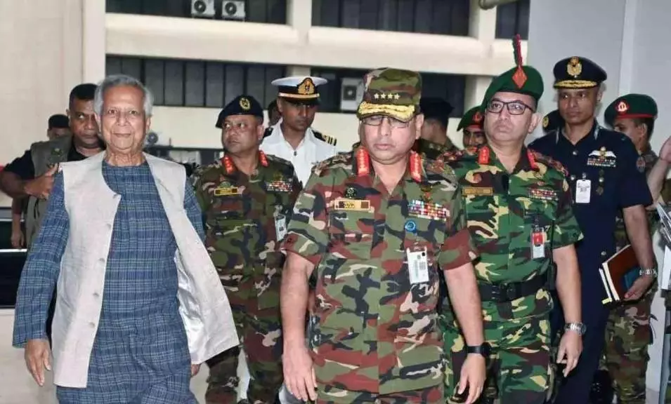 ಬಾಂಗ್ಲಾ: ನಿರ್ಣಾಯಕ ಘಟ್ಟ ತಲುಪಿದ ವಾಕರ್-ಯೂನಸ್ ಮುಸುಕಿನ ಗುದ್ದಾಟ ಬಾಂಗ್ಲಾ: ನಿರ್ಣಾಯಕ ಘಟ್ಟ ತಲುಪಿದ ವಾಕರ್-ಯೂನಸ್ ಮುಸುಕಿನ ಗುದ್ದಾಟ