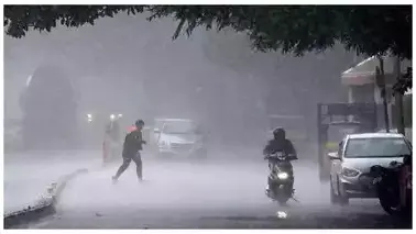 Heavy Rain|ಭಾರೀ ಮಳೆಯಿಂದ ಕರ್ನಾಟಕ ತತ್ತರ: ನಾಲ್ವರ ದುರ್ಮರಣ, ಹಲವು ಜಿಲ್ಲೆಗಳಲ್ಲಿ ಶಾಲೆಗಳಿಗೆ ರಜೆ Heavy Rain|ಭಾರೀ ಮಳೆಯಿಂದ ಕರ್ನಾಟಕ ತತ್ತರ: ನಾಲ್ವರ ದುರ್ಮರಣ, ಹಲವು ಜಿಲ್ಲೆಗಳಲ್ಲಿ ಶಾಲೆಗಳಿಗೆ ರಜೆ