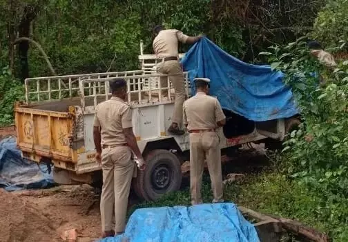 ಬಂಟ್ವಾಳ | ದುಷ್ಕರ್ಮಿಗಳಿಂದ ಯುವಕನ ಹತ್ಯೆ; ಆರೋಪಿಗಳಿಗಾಗಿ ಪೊಲೀಸರಿಂದ ಶೋಧ ಬಂಟ್ವಾಳ | ದುಷ್ಕರ್ಮಿಗಳಿಂದ ಯುವಕನ ಹತ್ಯೆ; ಆರೋಪಿಗಳಿಗಾಗಿ ಪೊಲೀಸರಿಂದ ಶೋಧ