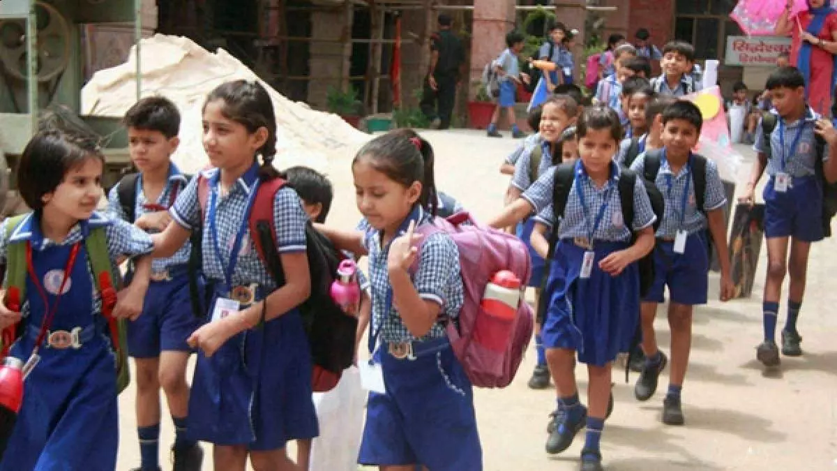 School Re-Open| ಶಾಲೆಗಳು ಆರಂಭ: ಕೊರೊನಾ ಆತಂಕದ ಮಧ್ಯೆ ಮುನ್ನೆಚ್ಚರಿಕೆ ಕ್ರಮಕ್ಕೆ ಸರ್ಕಾರ ಸೂಚನೆ