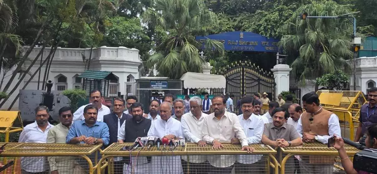 Congress delegation complains to Governor over BJP leader Congress delegation complains to Governor over BJP leader