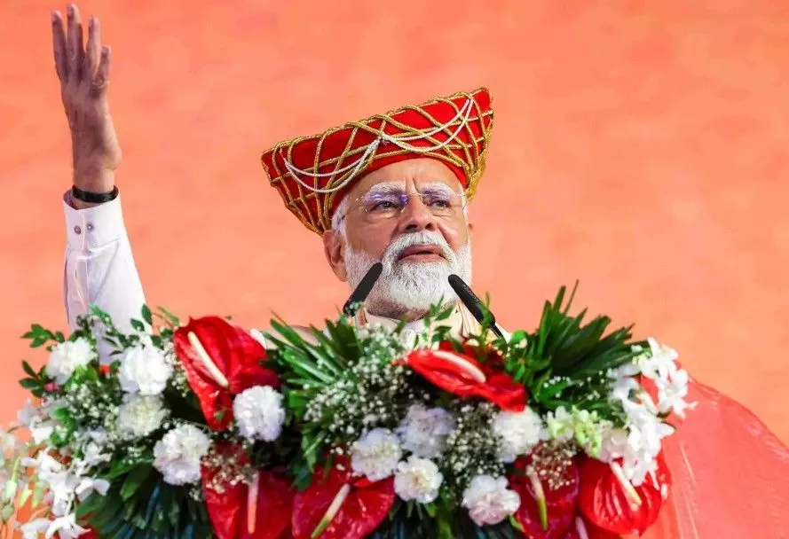 ಪಾಕಿಸ್ತಾನ ಗಡಿಯಿಂದ ಹಾರಿ ಬರುವ ಗುಂಡಿಗೆ ಫಿರಂಗಿಯಿಂದಲೇ ಉತ್ತರ; ಪ್ರಧಾನಿ ಮೋದಿ ಎಚ್ಚರಿಕೆ ಪಾಕಿಸ್ತಾನ ಗಡಿಯಿಂದ ಹಾರಿ ಬರುವ ಗುಂಡಿಗೆ ಫಿರಂಗಿಯಿಂದಲೇ ಉತ್ತರ; ಪ್ರಧಾನಿ ಮೋದಿ ಎಚ್ಚರಿಕೆ