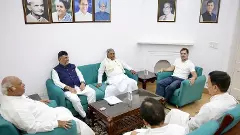 ವರ್ಷವಾದರೂ ಮುಗಿಯದ ಎಂಎಲ್‌ಸಿ ಆಯ್ಕೆ ಗೊಂದಲ:  ಕಾಂಗ್ರೆಸ್‌ನಲ್ಲಿ ಮನೆಯೊಂದು- ನಾಲ್ಕು ಬಾಗಿಲು!