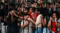 Bangalore Stampade |ಆಸ್ಪತ್ರೆಗಳ ಮುಂದೆ ಪೋಷಕರ ಆರ್ತನಾದ;  ಕಾಲ್ತುಳಿತದಲ್ಲಿ ಮೃತಪಟ್ಟವರ ವಿವರ ಇಲ್ಲಿದೆ