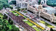 Bangalore Stampede |ಪೊಲೀಸರು ಬೇಡವೆಂದರೂ‌ ವಿಧಾನಸೌಧ ಮೆಟ್ಟಿಲಲ್ಲೇ ಸಮಾರಂಭಕ್ಕೆ ಸರ್ಕಾರ ಅನುಮತಿ