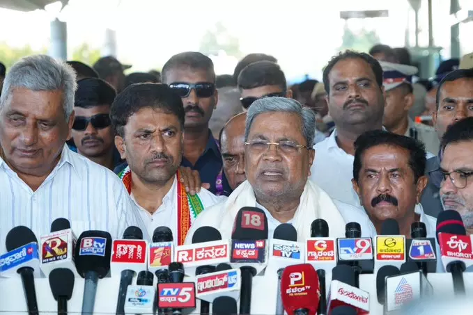 ಪ್ರಚಾರದಿಂದಲೇ ಮೋದಿ ಬದುಕಿರೋದು; ಮುಖ್ಯಮಂತ್ರಿ ಸಿದ್ದರಾಮಯ್ಯ ಆಕ್ರೋಶ ಪ್ರಚಾರದಿಂದಲೇ ಮೋದಿ ಬದುಕಿರೋದು; ಮುಖ್ಯಮಂತ್ರಿ ಸಿದ್ದರಾಮಯ್ಯ ಆಕ್ರೋಶ