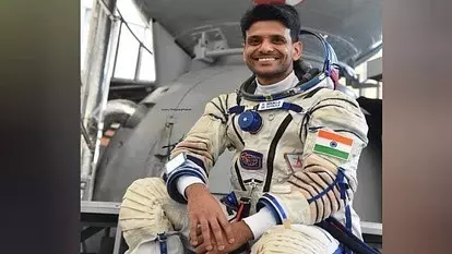 Shubhanshu Shukla| ಬೆಂಗಳೂರಿನ ನೆನಪು, ಮೈಸೂರಿನ ಆಹಾರದೊಂದಿಗೆ ಬಾಹ್ಯಾಕಾಶಕ್ಕೆ ತೆರಳಲಿದ್ದಾರೆ ಶುಭಾಂಶು ಶುಕ್ಲಾ! Shubhanshu Shukla| ಬೆಂಗಳೂರಿನ ನೆನಪು, ಮೈಸೂರಿನ ಆಹಾರದೊಂದಿಗೆ ಬಾಹ್ಯಾಕಾಶಕ್ಕೆ ತೆರಳಲಿದ್ದಾರೆ ಶುಭಾಂಶು ಶುಕ್ಲಾ!