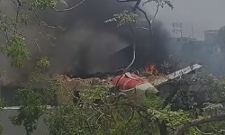 ಬ್ರಿಟಿಷ್ ಪ್ರಜೆಗಳ ಸಹಾಯಕ್ಕಾಗಿ ಧಾವಿಸಿದ ಬ್ರಿಟಿಷ್ ರಾಯಭಾರ ಕಚೇರಿ ಅಧಿಕಾರಿಗಳು ಬ್ರಿಟಿಷ್ ಪ್ರಜೆಗಳ ಸಹಾಯಕ್ಕಾಗಿ ಧಾವಿಸಿದ ಬ್ರಿಟಿಷ್ ರಾಯಭಾರ ಕಚೇರಿ ಅಧಿಕಾರಿಗಳು