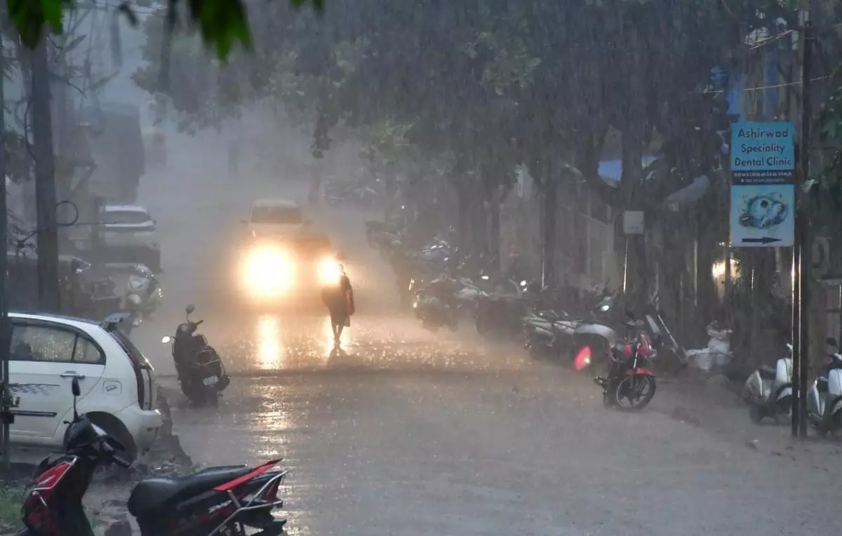 Heavy rains for two days, red alert declared for six districts Heavy rains for two days, red alert declared for six districts