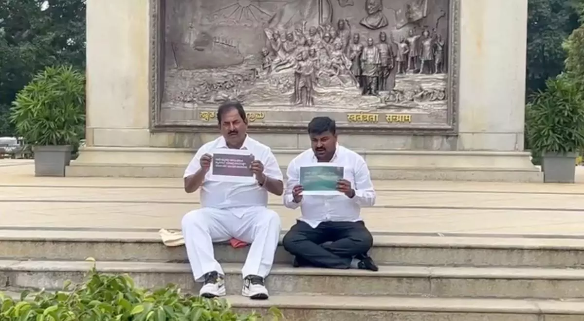 Why hasnt the government announced a support price for mangoes, which will pay Rs 6 crore to an actress: MLA Samriddhi Manjunath Why hasnt the government announced a support price for mangoes, which will pay Rs 6 crore to an actress: MLA Samriddhi Manjunath