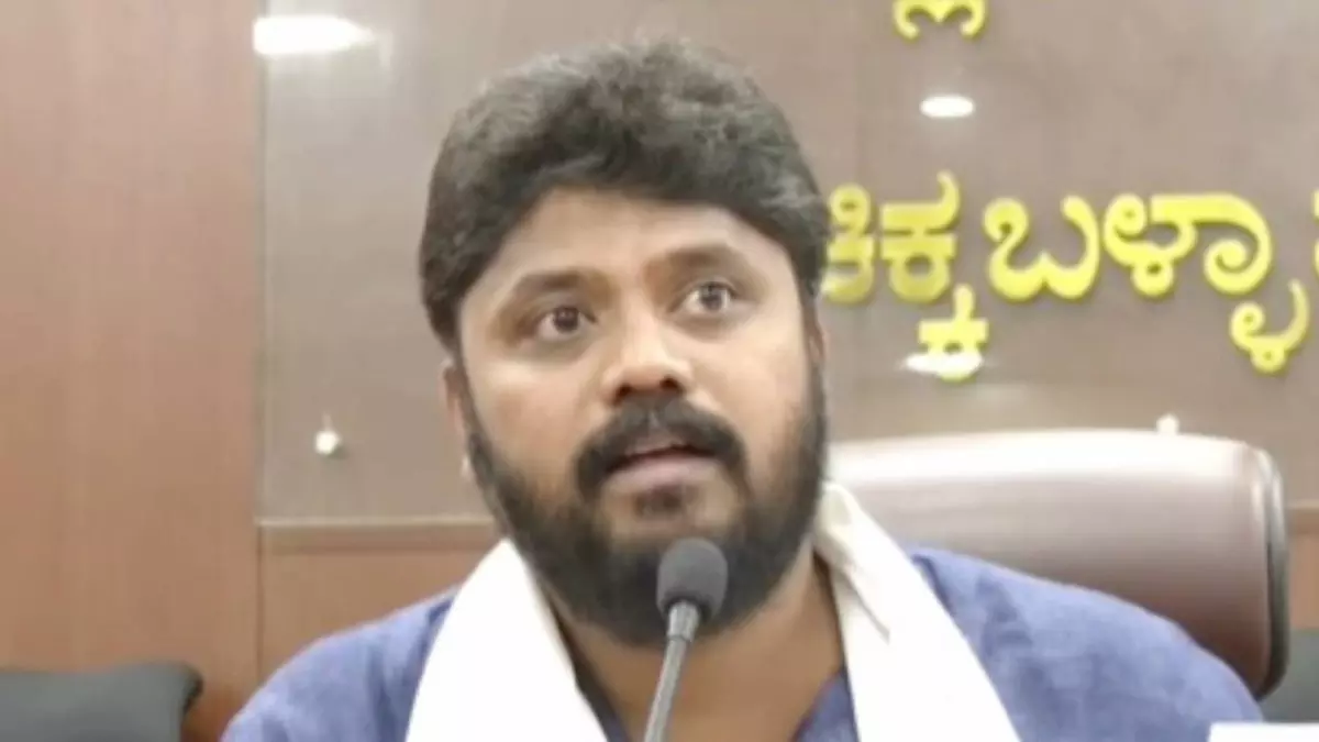ಯೋಜನೆಗಳಿಗೆ ಹಣಕಾಸು ಇಲಾಖೆ ಒಪ್ಪಿಗೆ ಸಿಗದೇ ವಿಶೇಷ ಸಂಪುಟ ಸಭೆ ಮುಂದೂಡಿಕೆ; ಪ್ರದೀಪ್ ಈಶ್ವರ್ ಯೋಜನೆಗಳಿಗೆ ಹಣಕಾಸು ಇಲಾಖೆ ಒಪ್ಪಿಗೆ ಸಿಗದೇ ವಿಶೇಷ ಸಂಪುಟ ಸಭೆ ಮುಂದೂಡಿಕೆ; ಪ್ರದೀಪ್ ಈಶ್ವರ್