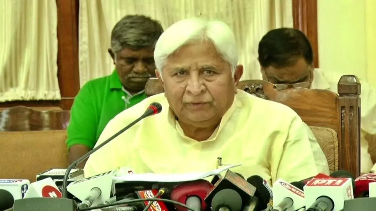 Cabinet Meeting | ವಸತಿ ಯೋಜನೆಯಲ್ಲಿ ಅಲ್ಪಸಂಖ್ಯಾತರಿಗೆ ಮೀಸಲಾತಿ ಹೆಚ್ಚಿಸಿ ಸಚಿವ ಸಂಪುಟ ಸಭೆ ನಿರ್ಣಯ Cabinet Meeting | ವಸತಿ ಯೋಜನೆಯಲ್ಲಿ ಅಲ್ಪಸಂಖ್ಯಾತರಿಗೆ ಮೀಸಲಾತಿ ಹೆಚ್ಚಿಸಿ ಸಚಿವ ಸಂಪುಟ ಸಭೆ ನಿರ್ಣಯ