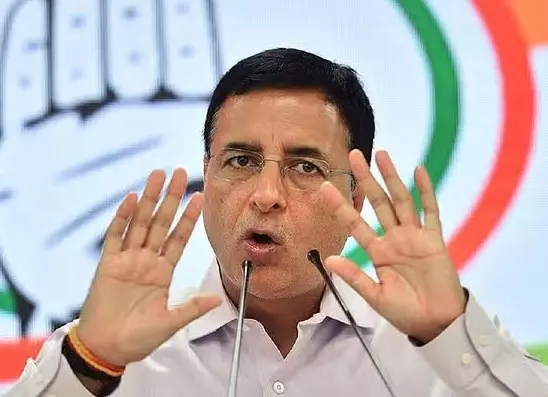 ʼಕೈʼ ಶಾಸಕರೊಂದಿಗೆ ರಾಜ್ಯ ಉಸ್ತುವಾರಿ ಸುರ್ಜೇವಾಲಾ ಪ್ರತ್ಯೇಕ ಚರ್ಚೆ; ಸಚಿವರ ವಿರುದ್ಧ ಶಾಸಕರ ದೂರಿನ ಸುರಿಮಳೆ ʼಕೈʼ ಶಾಸಕರೊಂದಿಗೆ ರಾಜ್ಯ ಉಸ್ತುವಾರಿ ಸುರ್ಜೇವಾಲಾ ಪ್ರತ್ಯೇಕ ಚರ್ಚೆ; ಸಚಿವರ ವಿರುದ್ಧ ಶಾಸಕರ ದೂರಿನ ಸುರಿಮಳೆ