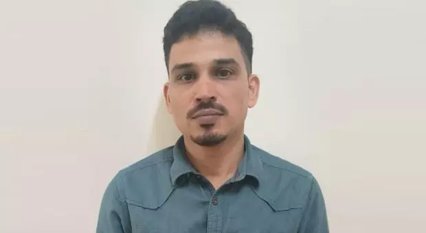 ಮೂರು ವರ್ಷಗಳಿಂದ ತಲೆಮರೆಸಿಕೊಂಡಿದ್ದ ಕೊಲೆ ಆರೋಪಿ ಮುಸ್ತಾಫಾ ಮುಲ್ಕಿಯಲ್ಲಿ ಬಂಧನ ಮೂರು ವರ್ಷಗಳಿಂದ ತಲೆಮರೆಸಿಕೊಂಡಿದ್ದ ಕೊಲೆ ಆರೋಪಿ ಮುಸ್ತಾಫಾ ಮುಲ್ಕಿಯಲ್ಲಿ ಬಂಧನ