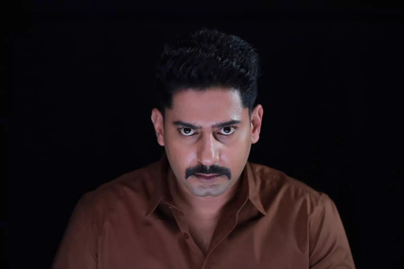 ಪ್ರಜ್ವಲ್ ದೇವರಾಜ್ಗೆ ಪೋಸ್ಟರ್ ಮೂಲಕ ಶುಭಾಶಯ ಕೋರಿದ ಮಾಫಿಯಾ ತಂಡ ಪ್ರಜ್ವಲ್ ದೇವರಾಜ್ಗೆ ಪೋಸ್ಟರ್ ಮೂಲಕ ಶುಭಾಶಯ ಕೋರಿದ ಮಾಫಿಯಾ ತಂಡ