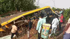 ತಮಿಳುನಾಡಿನಲ್ಲಿ ಶಾಲಾ ವ್ಯಾನ್‌ಗೆ ರೈಲು  ಡಿಕ್ಕಿ, ಇಬ್ಬರು ವಿದ್ಯಾರ್ಥಿಗಳು ಸಾವು