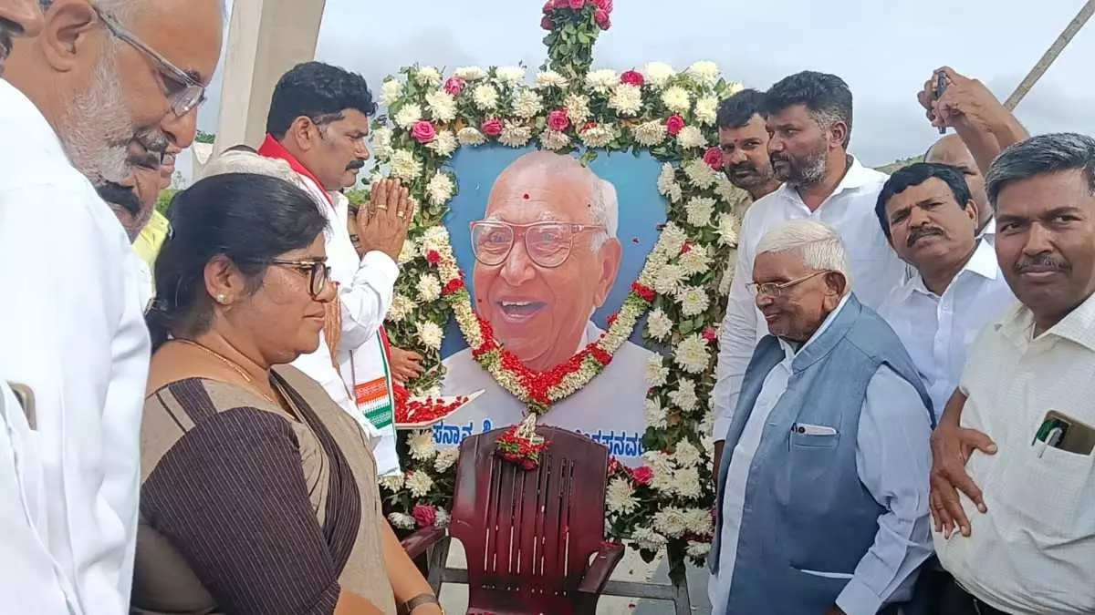 Steps to convert former CM S. Nijalingappas residence into a museum: Minister Thangadgi Steps to convert former CM S. Nijalingappas residence into a museum: Minister Thangadgi