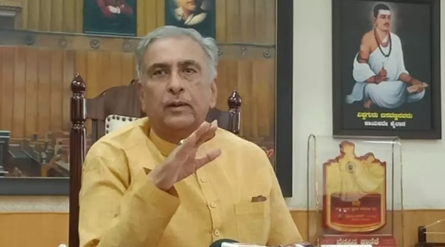 Continue the three-language formula in the interest of Hindi teachers: Speaker writes to CM Continue the three-language formula in the interest of Hindi teachers: Speaker writes to CM