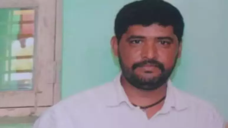 ಡಿಜಿಟಲ್ ಅರೆಸ್ಟ್ ವಂಚನೆಗೆ ಬಲಿಯಾದ ವ್ಯಕ್ತಿ: 11 ಲಕ್ಷ ಕಳೆದುಕೊಂಡು ಆತ್ಮಹತ್ಯೆ ಡಿಜಿಟಲ್ ಅರೆಸ್ಟ್ ವಂಚನೆಗೆ ಬಲಿಯಾದ ವ್ಯಕ್ತಿ: 11 ಲಕ್ಷ ಕಳೆದುಕೊಂಡು ಆತ್ಮಹತ್ಯೆ