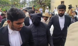 ಮುಸುಕುಧಾರಿಯ ಸೋದರ ಎಸ್ಐಟಿ ವಶಕ್ಕೆ ಮುಸುಕುಧಾರಿಯ ಸೋದರ ಎಸ್ಐಟಿ ವಶಕ್ಕೆ