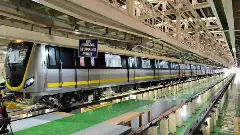 Another coach arrives on the Yellow Route in October, trip distance reduced to 15 minutes