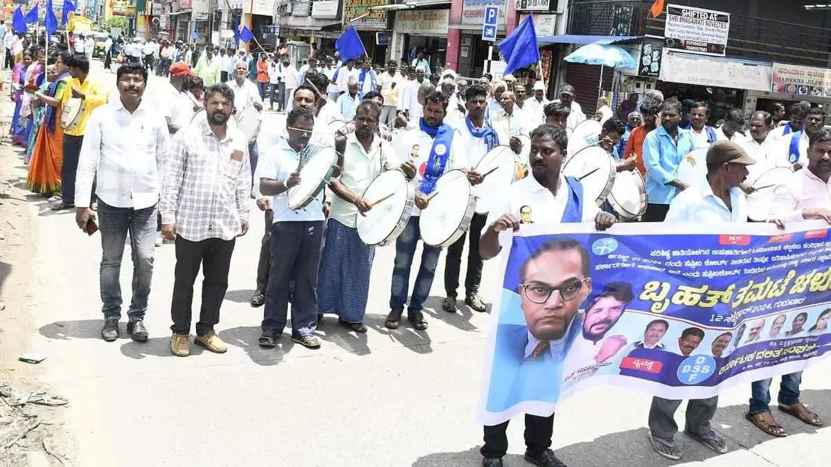 Day and night sit-in demanding implementation of internal reservation