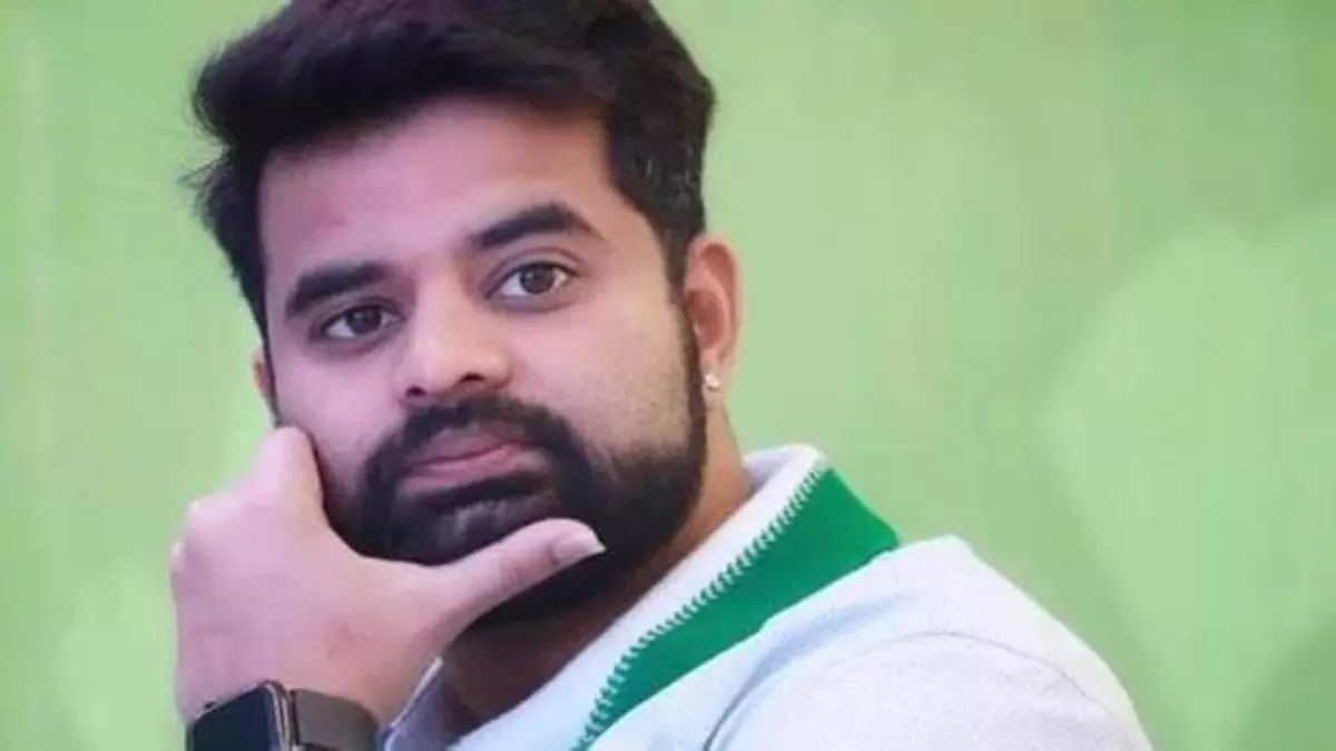Rape case: Former MP Prajwals bail application dismissed for the second time Rape case: Former MP Prajwals bail application dismissed for the second time