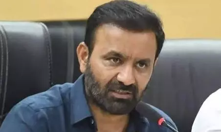 Work Hour Extension | ಕಾರ್ಮಿಕರು ಒಪ್ಪಿದರಷ್ಟೇ 10 ಗಂಟೆ ಕೆಲಸದ ಅವಧಿ ಜಾರಿ - ಸಚಿವ ಸಂತೋಷ್ ಲಾಡ್ ಸ್ಪಷ್ಟನೆ Work Hour Extension | ಕಾರ್ಮಿಕರು ಒಪ್ಪಿದರಷ್ಟೇ 10 ಗಂಟೆ ಕೆಲಸದ ಅವಧಿ ಜಾರಿ - ಸಚಿವ ಸಂತೋಷ್ ಲಾಡ್ ಸ್ಪಷ್ಟನೆ