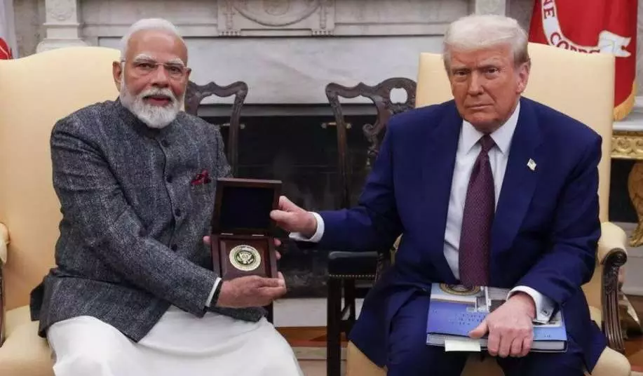 ಸದೃಢ ಅರ್ಥ ವ್ಯವಸ್ಥೆಯನ್ನು ಕಟ್ಟಲು ಭಾರತ ಯಾಕೆ ಟ್ರಂಪ್ ಗೆ ಸೆಡ್ಡು ಹೊಡೆಯಬೇಕು? ಸದೃಢ ಅರ್ಥ ವ್ಯವಸ್ಥೆಯನ್ನು ಕಟ್ಟಲು ಭಾರತ ಯಾಕೆ ಟ್ರಂಪ್ ಗೆ ಸೆಡ್ಡು ಹೊಡೆಯಬೇಕು?