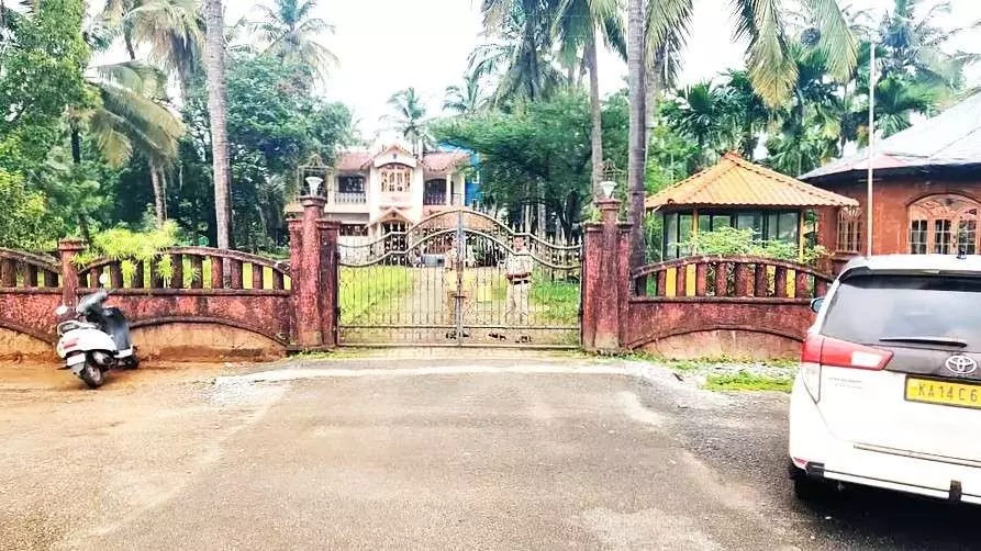 ಕಾರವಾರ ಶಾಸಕ ಸತೀಶ್ ಸೈಲ್ ಮನೆ ಮೇಲೆ ಇಡಿ ದಾಳಿ ಕಾರವಾರ ಶಾಸಕ ಸತೀಶ್ ಸೈಲ್ ಮನೆ ಮೇಲೆ ಇಡಿ ದಾಳಿ