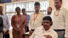 ರೈತರ ನೆರವಿಗೆ ಸಹಾಯವಾಣಿಗೆ ಆರಂಭಿಸಿದ ಬಮೂಲ್​, ಮೊದಲ ಕರೆ ಸ್ವೀಕರಿಸಿ ಭರವಸೆ ನೀಡಿದ ಡಿ.ಕೆ. ಸುರೇಶ್