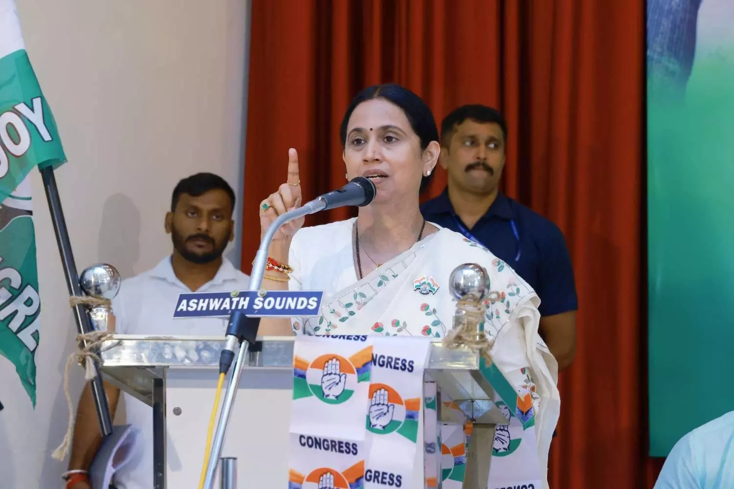 ಬಿಜೆಪಿಗರ ಮತಗಳ್ಳತನದಿಂದ ಕಾಂಗ್ರೆಸ್‌ಗೆ ಹಿನ್ನಡೆ : ಸಚಿವೆ ಲಕ್ಷ್ಮೀ ಹೆಬ್ಬಾಳಕರ್
