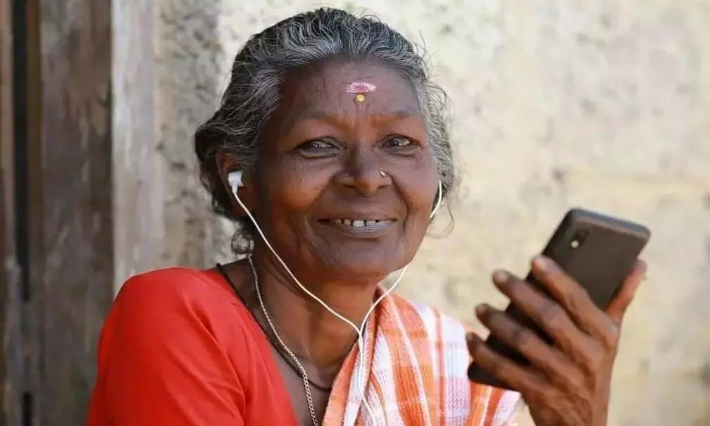 ತಲೆಮಾರುಗಳನ್ನು ಬೆಸೆದ ತಂತ್ರಜ್ಞಾನ: ಕೇರಳವೀಗ ಶೇ.100 ಡಿಜಿಟಲ್ ಸಾಕ್ಷರ ರಾಜ್ಯ