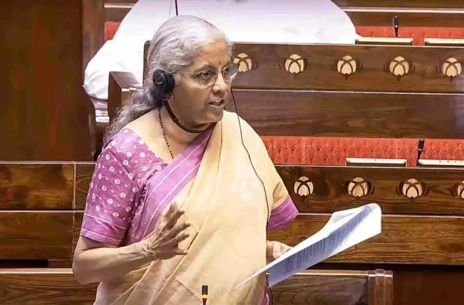 ಪ್ರತಿಪಕ್ಷಗಳ ಗದ್ದಲದ ಮಧ್ಯೆ ಸಂಸತ್ತಿನಲ್ಲಿ 26 ಮಸೂದೆ ಅಂಗೀಕಾರ
