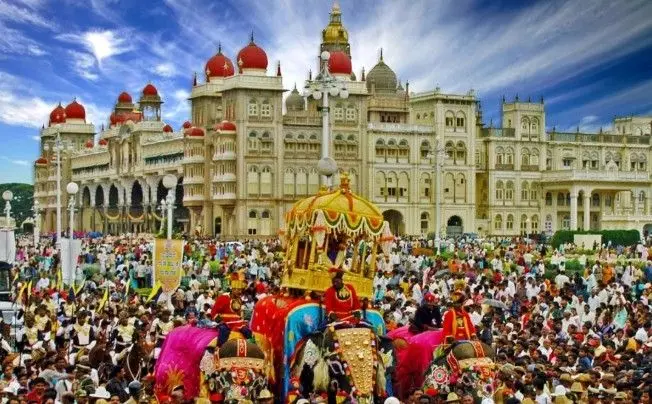 ಮೈಸೂರು ದಸರಾದಲ್ಲಿ ಏರ್ ಶೋ ; ರಕ್ಷಣಾ ಸಚಿವರ ಸಮ್ಮತಿ, ಸಿಎಂ ಅಭಿನಂದನೆ