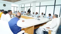 Nomadic Community Leaders Meet CM Siddaramaiah